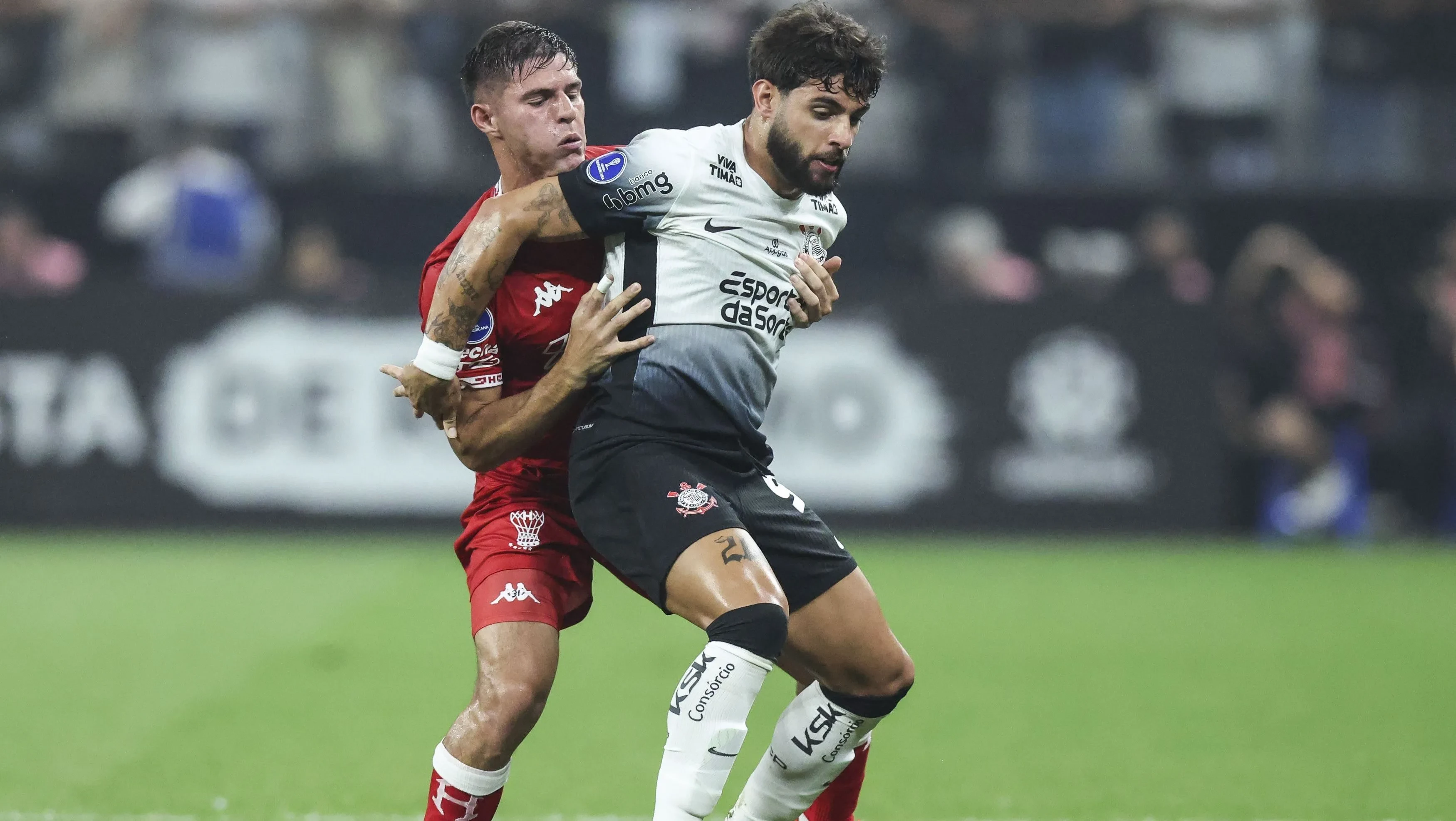 Bagaimana Peraduan Sukan Bola Sepak Berfungsi?